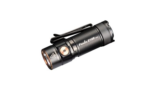 Náhledový obrázek - Trpasličí baterka Fenix E18R V2.0 překvapivě zazáří jako světlice