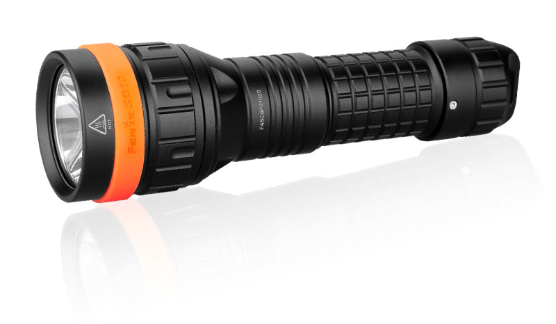 Potápečská LED svítilna Fenix SD10