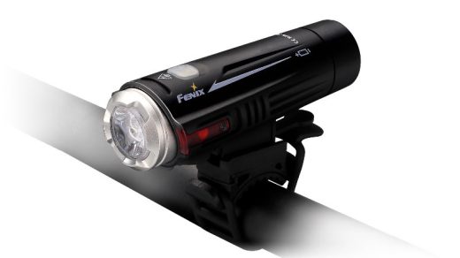 Náhledový obrázek - Nabíjecí cyklosvítilna Fenix BC21R splní požadavky závodních i rekreačních cyklistů